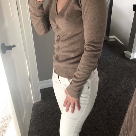 Cardigan - Picture 2 of 7